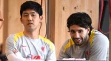 『遠藤航もいるから…』リヴァプールMFソボスライ、急造右SB起用を断りたい理由を説明