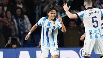 久保建英はリヴァプールに移籍するのか？ レアル・ソシエダ監督はこう答えた