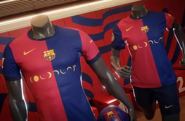 バルセロナが世界的ロックバンド「コールドプレイ」とコラボ！クラシコ限定の特別ユニフォームを発表