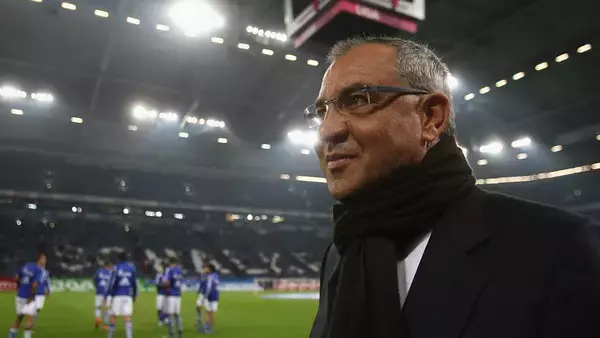 “鬼軍曹”は「一対一だとすごく優しかった」内田篤人が明かす、恩師のマネージメント術