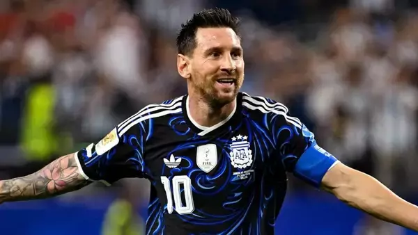 サッカーW杯、日本時間7月4日の「地上波テレビ放送」はこの2試合！“神の子”メッシが朝7時からお茶の間に登場