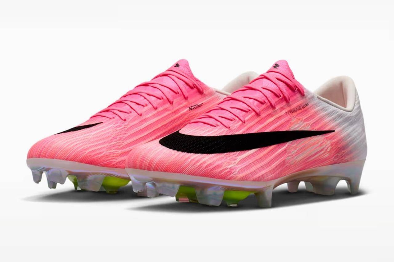 NIKE、夏の新作スパイク「ブレイクアウトパック」が登場！マルチカラー×ブラックの“ピンクな”大型コレクション