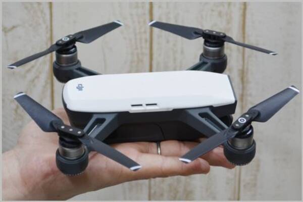 人気の多機能ドローン Dji Spark 何がスゴイ 19年8月5日 エキサイトニュース