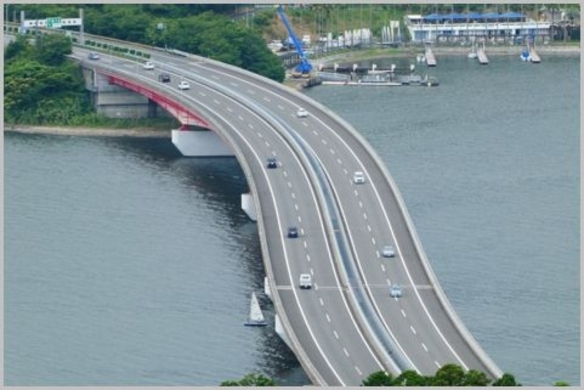 ウユニ塩湖に行かなくても ウユニ塩湖みたいな写真撮り放題です 21年4月24日 エキサイトニュース