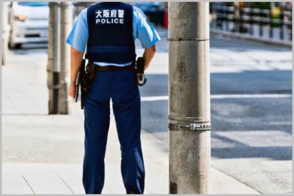 警察官の制服 夏服 合服 冬服 いつ衣替え 年8月31日 エキサイトニュース