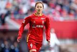 「WEリーグ得点王・吉田莉胡はなぜ覚醒したのか。移籍1年目で越えた“沈黙”と決定力不足」の画像1