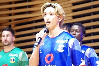 フィジカルコーチからJリーガーへ。異色の経歴持つ23歳・岡﨑大志郎が証明する「夢の追い方」