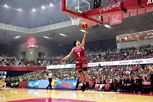 「ベテランの進化論。Bリーグ・川崎ブレイブサンダースを牽引する篠山竜青が、37歳でプレースタイルを変えた理由」の画像