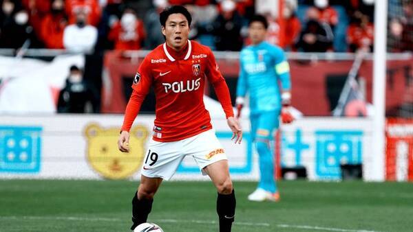 サッカー選手には 読書 が必要 浦和レッズ 岩尾憲が実践する チームを一つにするメソッド 22年3月7日 エキサイトニュース
