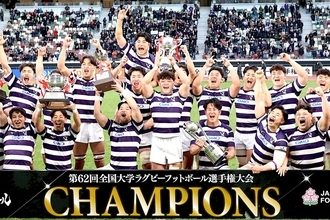 「正直であること」を選んだ名門の一年。明治大ラグビー部、7年ぶりの日本一と29年ぶりの完遂