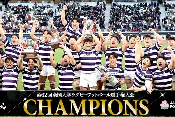 「正直であること」を選んだ名門の一年。明治大ラグビー部、7年ぶりの日本一と29年ぶりの完遂