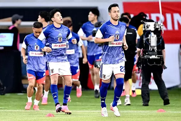 吉田麻也の再招集に込められた狙い。新旧キャプテンが明かす、日本代表にもたらした重要な役割