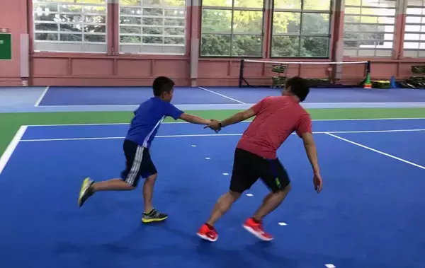 理系のお父さん・お母さんのためのかけっこ講座②　正しいフォームは「重心移動」と「ベクトル合成」で！　