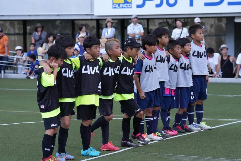 決勝はABEMAで生中継。本田圭佑が立ち上げた“何度でも挑戦できる”U-10サッカー大会「4v4」とは