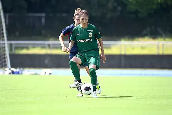 「「教えることで自分が学ぶ」選手と大学助教の両立。安藤梢が新天地でも挑戦し続ける理由」の画像