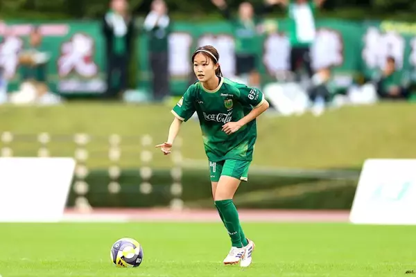 憧れの「ベレーザの14番」を背負う覚悟。眞城美春が語る“プロ2年目”の現在地