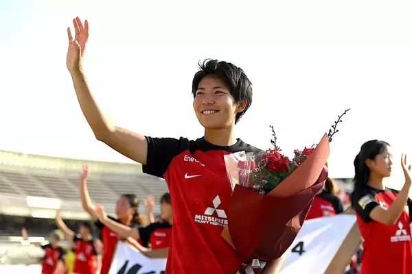 「WEリーグ得点王・清家貴子が海外挑戦へ「成長して、また浦和に帰ってきたいです」」の画像