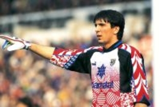 伝説の幕開け。ブッフォンが明かす、17歳でセリエAのゴールを守った“衝撃のデビュー戦”