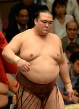 元横綱・稀勢の里の引退、正代がきっかけだった？ 圧勝するも致命的問題を自覚、兄弟子が明かした裏話に驚きの声