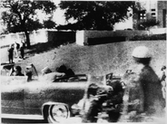 ケネディ暗殺事件の背後で…現場に居合わせた謎の人物たち