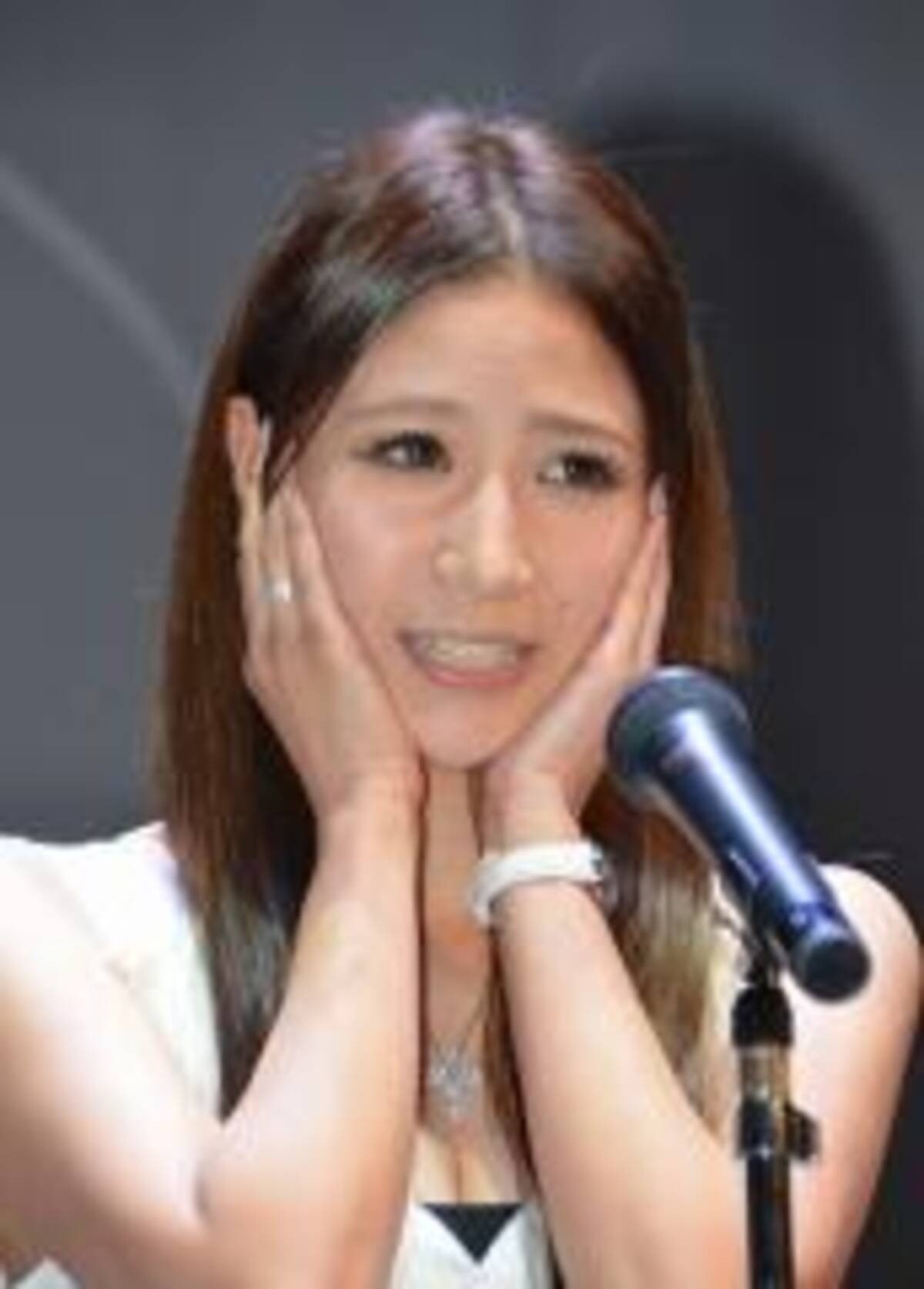 恵比寿マスカッツ児玉菜々子 涙 ミス龍が如く5 発表 12年7月12日 エキサイトニュース