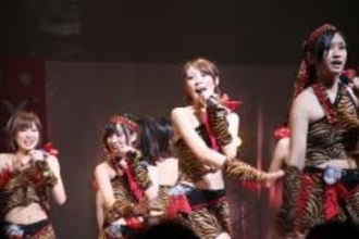 吉本のアイドルグループ、YGAが全員卒業公演