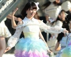 AKB48 卒業の佐藤亜美菜へ向けた鈴木まりやのブログが話題に
