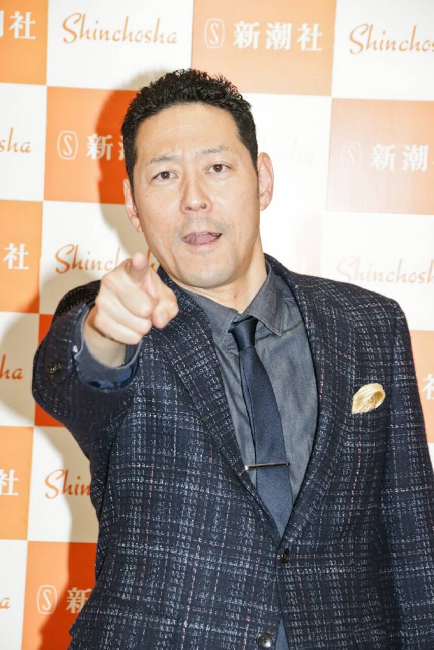 極楽加藤から相方 山本の件でクレーム 東野幸治が赤裸々な 芸人伝説 エッセイ出版 吉本だからこの本が出せた 年3月7日 エキサイトニュース