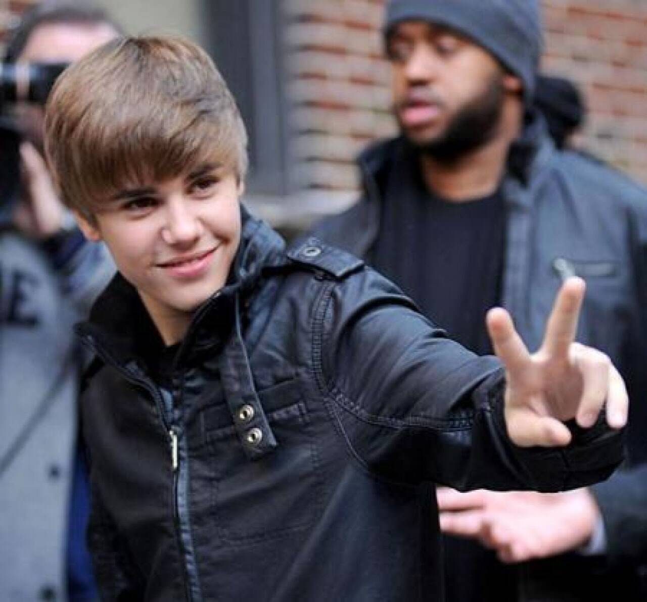 ジェジュンだけじゃない!エイプリルフールで炎上した有名人たちのとんでもない嘘