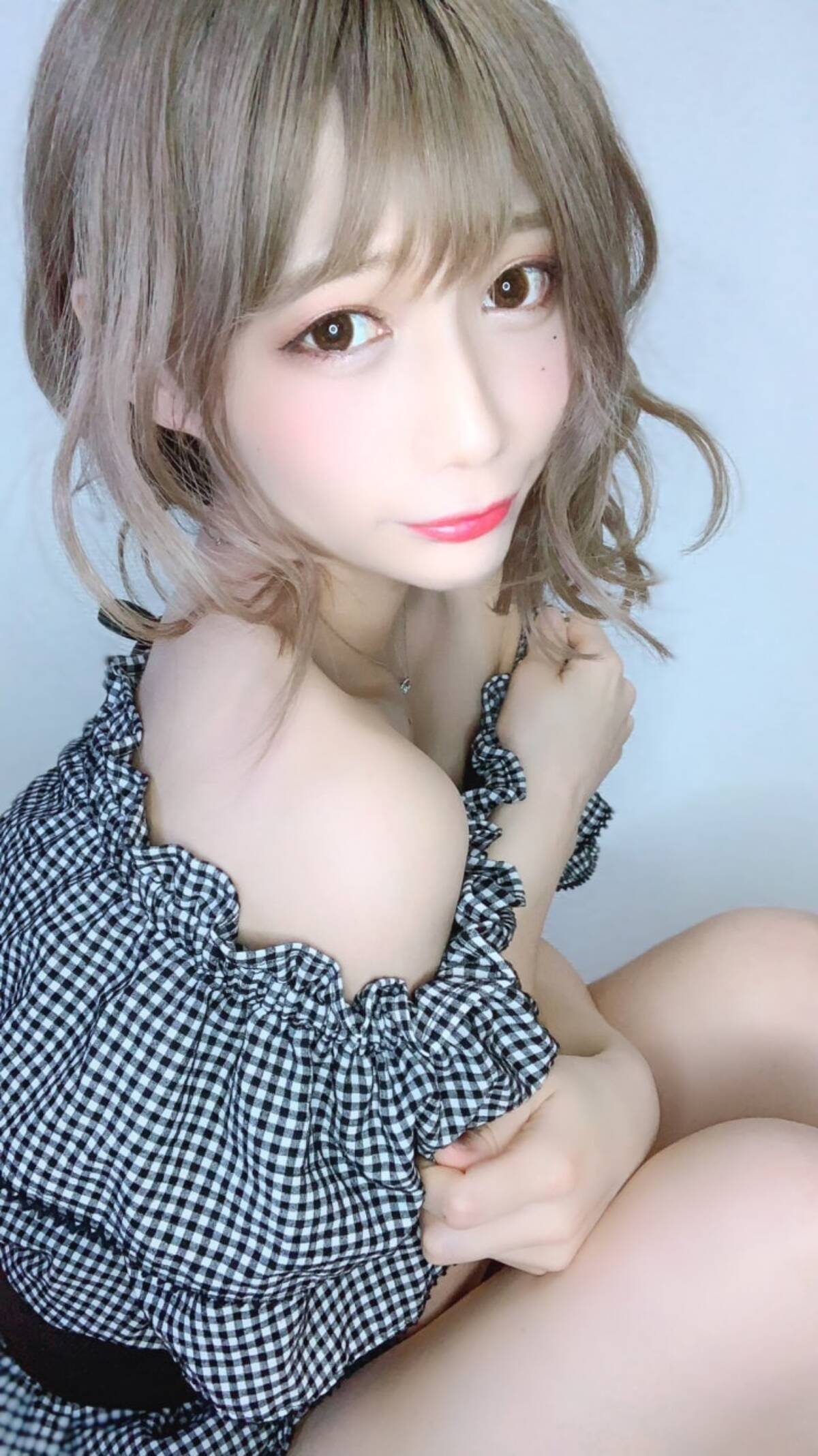 グラドルの星野源コラボ動画に 下品過ぎる 変化球すぎて賛否 さすがに笑った の声も 年5月8日 エキサイトニュース