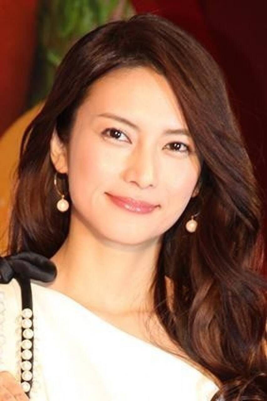 柴咲コウ 主演ドラマの放送延期で過去の因縁が露呈 井上真央 松本潤と三角関係か 共演ng 犬猿の仲 の有名人 年11月8日 エキサイトニュース