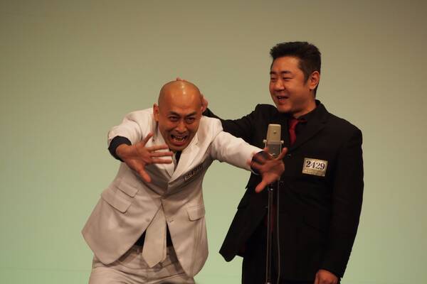 有吉の 予言 にも注目 今年の M 1 ダークホース 2年連続準決勝進出のおじさんコンビ 年11月21日 エキサイトニュース