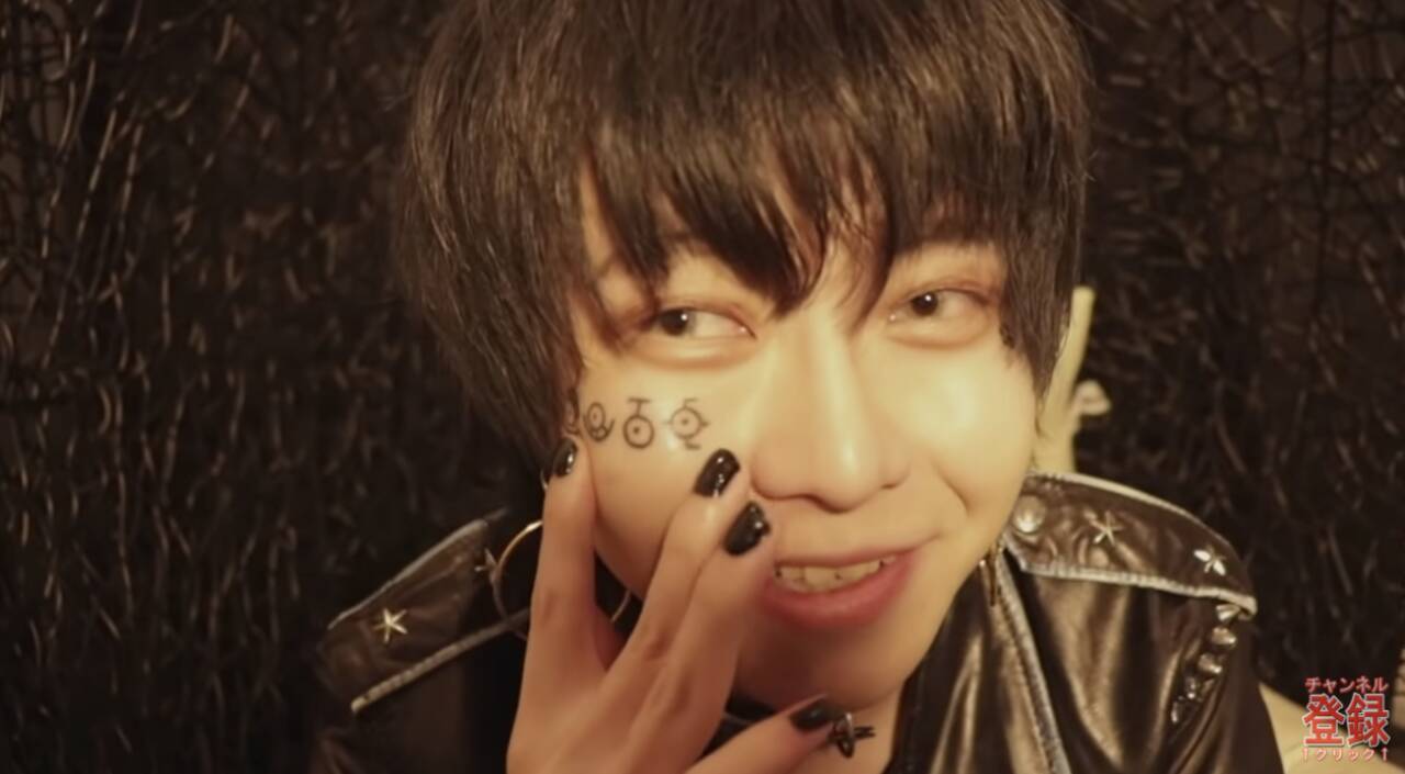 人気ユーチューバー 顔にタトゥーを入れてある疑惑が浮上 こんなに攻撃的だった ファンから心配も 年12月15日 エキサイトニュース