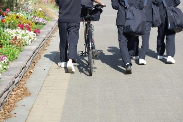 もう防犯カメラ映像では公開捜査できない 振り込め詐欺 集団が未成年 子どもの共犯者を集め出した 2017年5月5日 エキサイトニュース