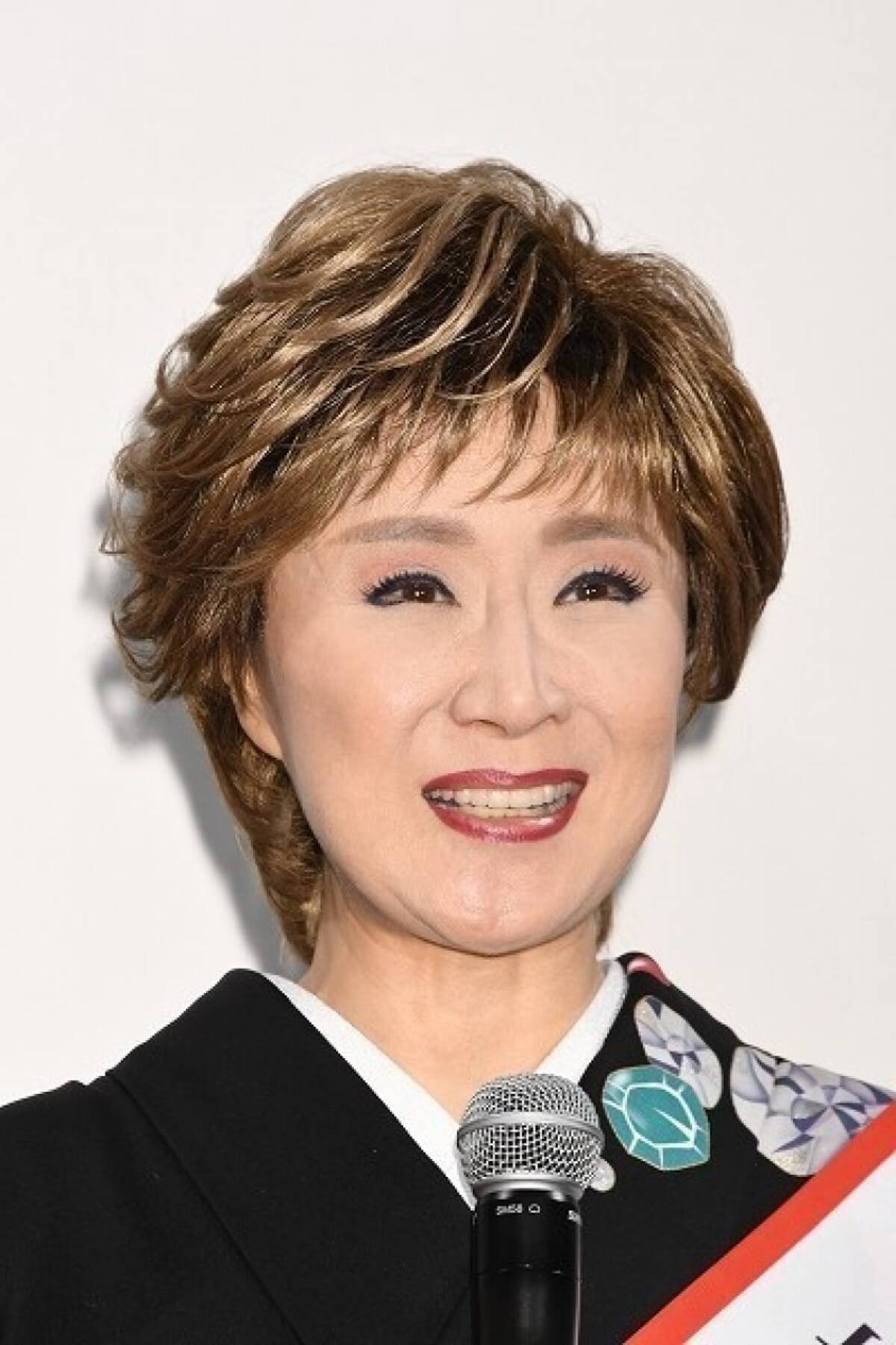 紅白から遠ざかっても小林幸子と美川憲一が生き残れた理由 戦略の大転換が成功 21年9月26日 エキサイトニュース