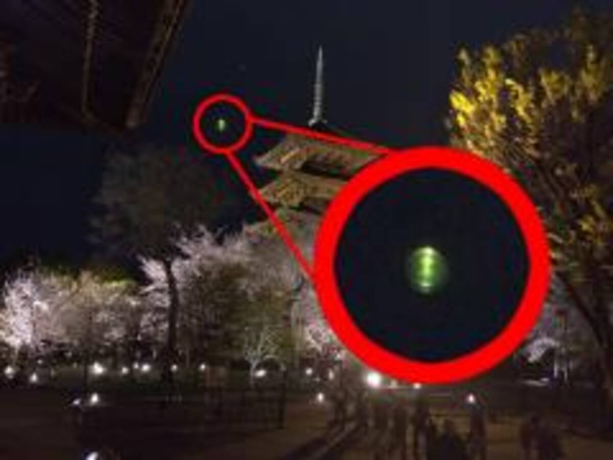 京都の世界遺産 に小型ufo襲来 緑に輝く謎の光が 15年4月25日 エキサイトニュース