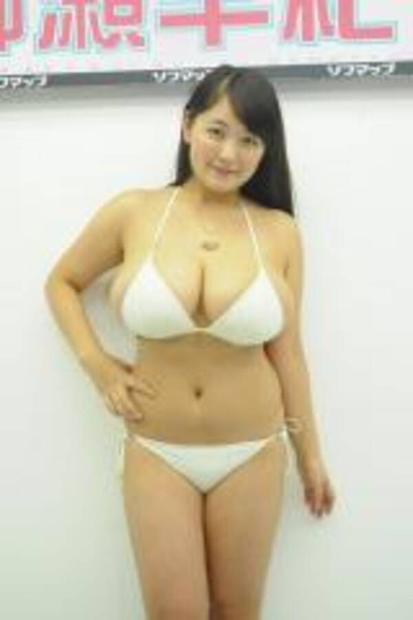 柳瀬早紀 胸が大きすぎてボタンの付いたシャツは着れません 15年6月8日 エキサイトニュース