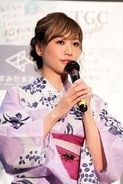 元AKB48の大島麻衣、人生初の“床ドン”経験に「キュンとするじゃん」