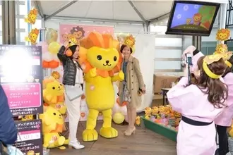 女性ファン増加中！ メディケア生命のマスコットキャラクター 六本木ヒルズにも登場