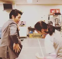 安田顕 幸運を呼ぶ 人間ケーキ 写真公開 幸せになります ファンから感謝 16年2月2日 エキサイトニュース