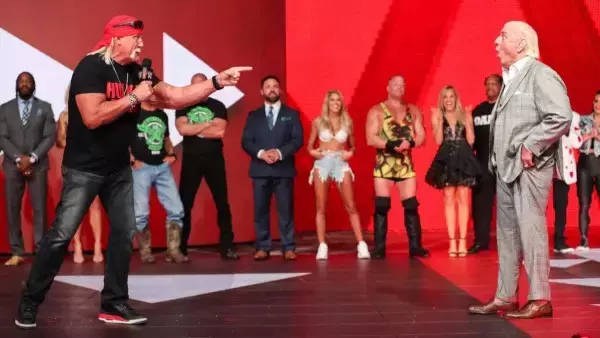「WWE史上最大の同窓会が実現！ホーガン、オースチン、フレアーも健在！」の画像