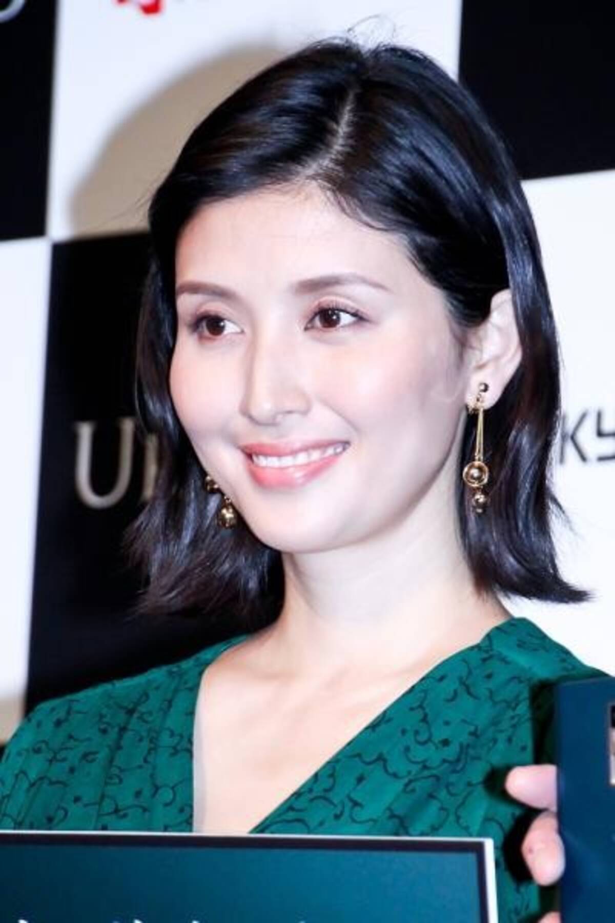 橋本マナミ 女子アナは大きめな水着で喜ばれる 貝殻ビキニ を着なくてもいい格差に恨み節 19年8月23日 エキサイトニュース