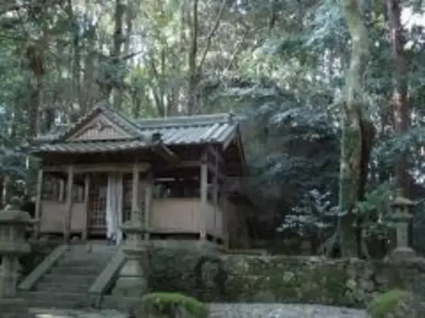 奈良の神社話その十七 巨岩をたずさえ婿入りした神──山添村・岩尾神社