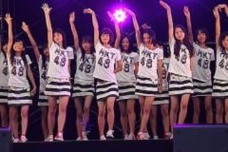 AKB48握手会イベントでHKT48が初お披露目