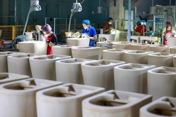 中国各地の企業、年末に向けて急ピッチで生産