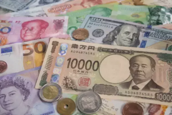 円安続き「世界で最も弱い通貨に」、企業経営と国民生活に大打撃―中国メディア