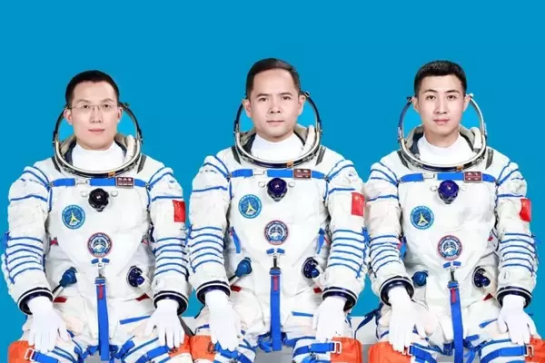 「中国の有人宇宙船「神舟21号」、31日夜中に打ち上げ予定」の画像