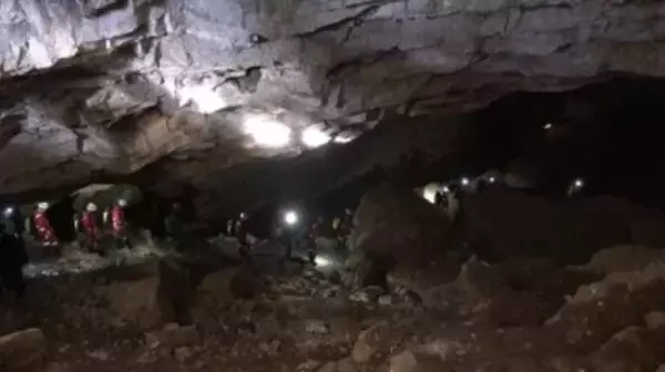 宇宙飛行士による初の洞窟訓練を完了―中国