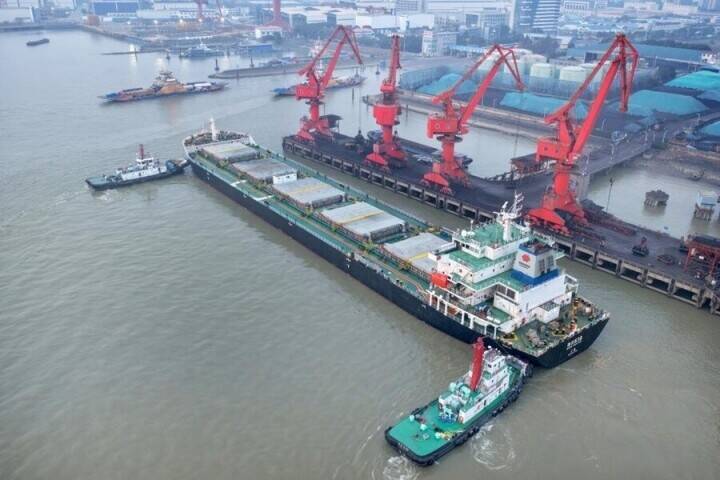 長江幹線港湾、2025年の貨物取扱量が過去最高に―中国