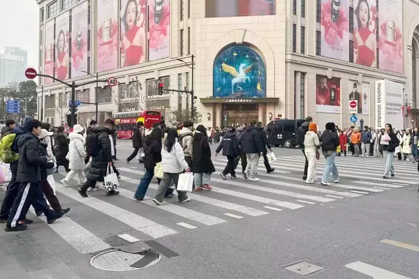 「中国統計のナゾ、由らしむべし知らしむべからず」の画像